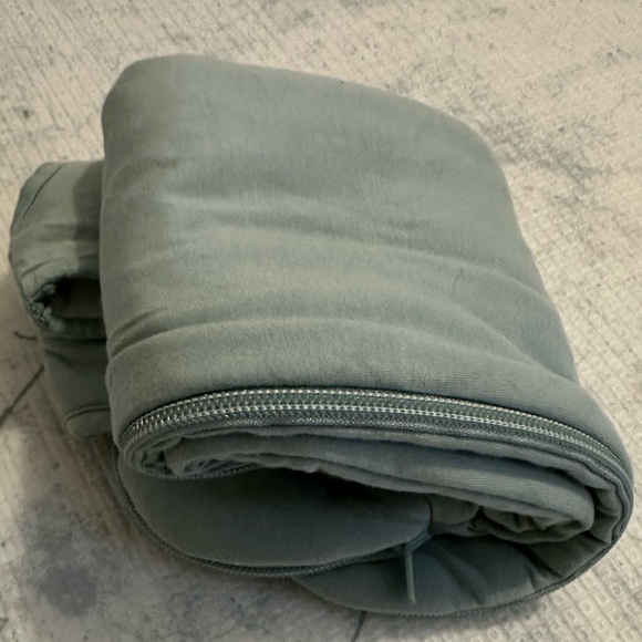 NEVER USED - Kyte Baby sleep sack in XS Sage - Picture 5 of 6